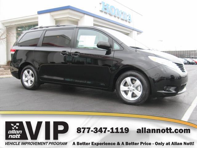 Tothego - 2013 Toyota Sienna_1