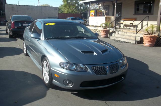 2005 Pontiac GTO