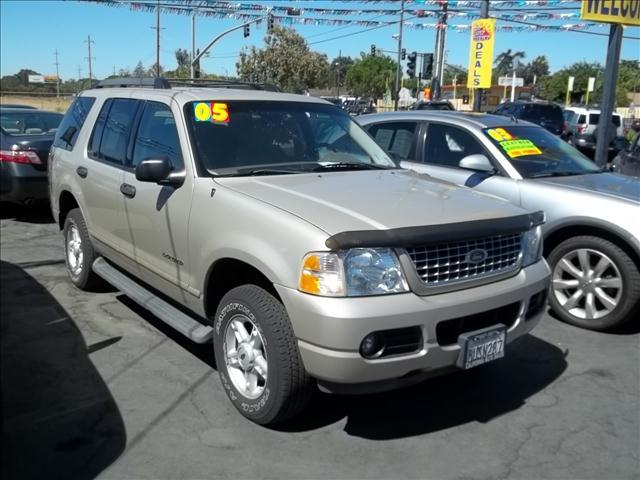 2005 Ford Explorer