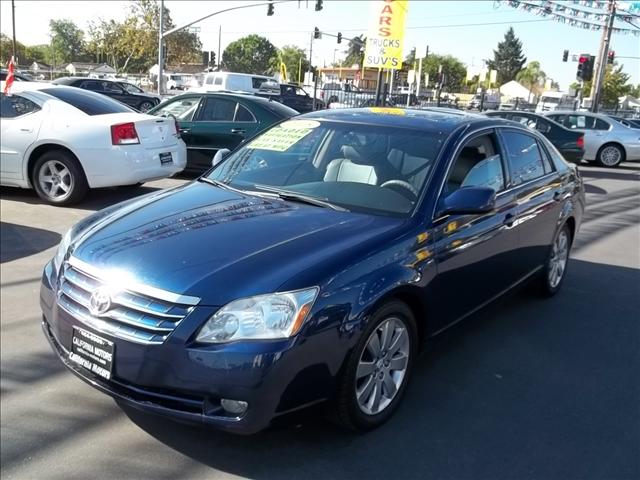 2005 Toyota Avalon