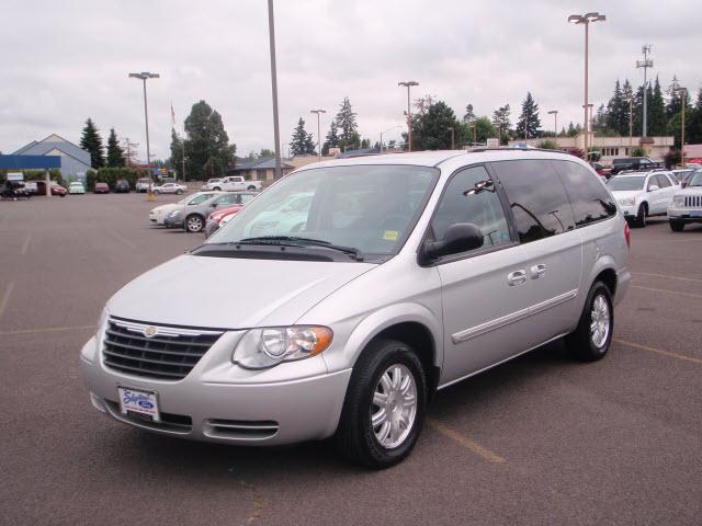 2006 Chrysler Town & Country for sale