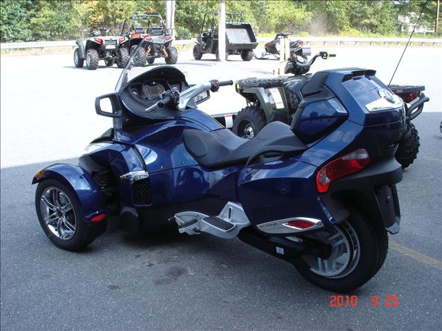2011 Can-Am® RT AUDIO CONVENIENCE PACKAGE for sale