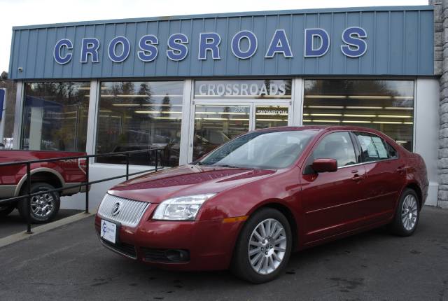 2009 MERCURY MILAN PREMIER, red, ...