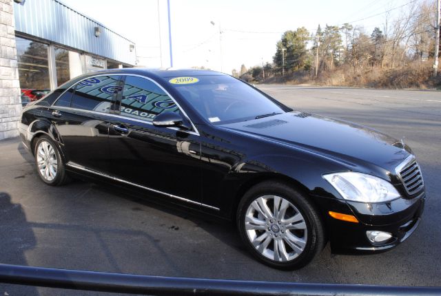 http://cimages3.carsforsale.com/367143/7F7EECD4-9305-4BAC-916F-022CD16CBD49_3.jpg?dt=010720120845