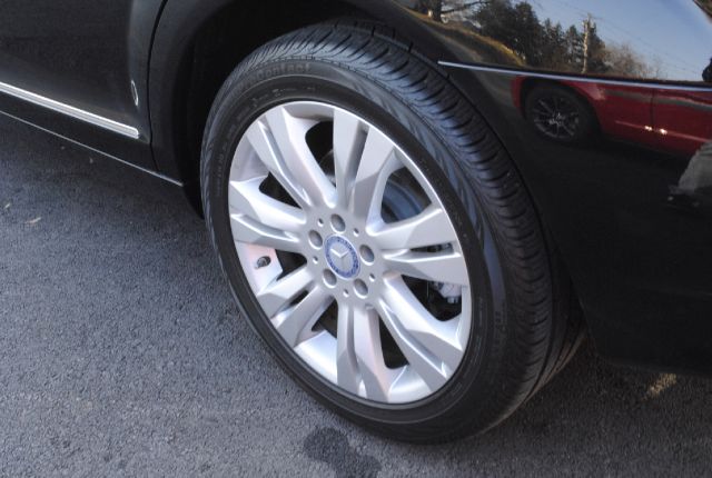 http://cimages3.carsforsale.com/367143/7F7EECD4-9305-4BAC-916F-022CD16CBD49_9.jpg?dt=010720120845
