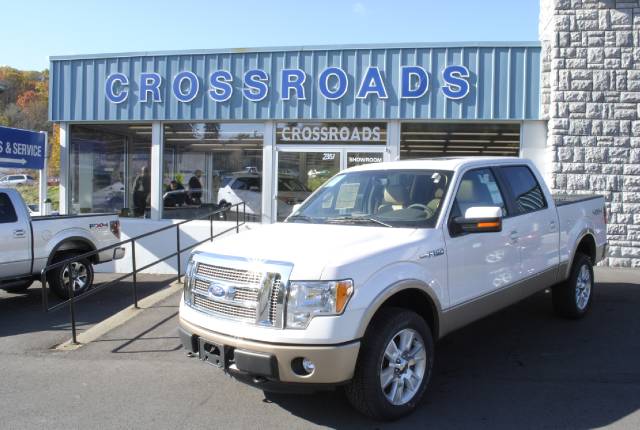 2011 FORD F150 LARIAT, white, ...