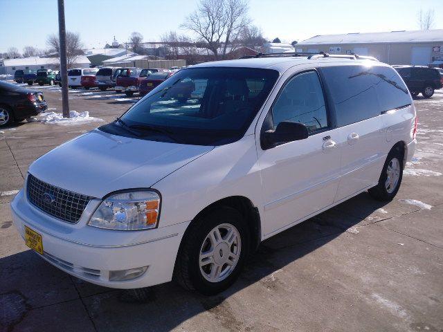 2005 Ford Freestar - Marion, IA