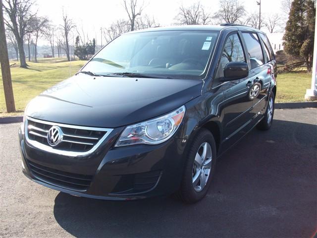 2011 Volkswagen Routan for sale