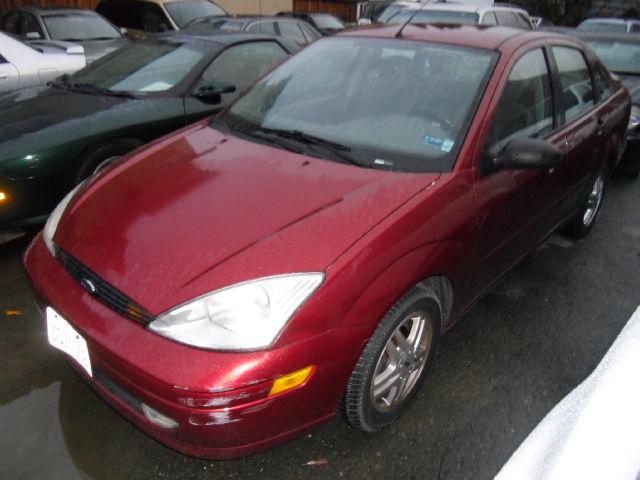 2000 FORD FOCUS SE red 0 miles VIN 1fafp3432yw331401 