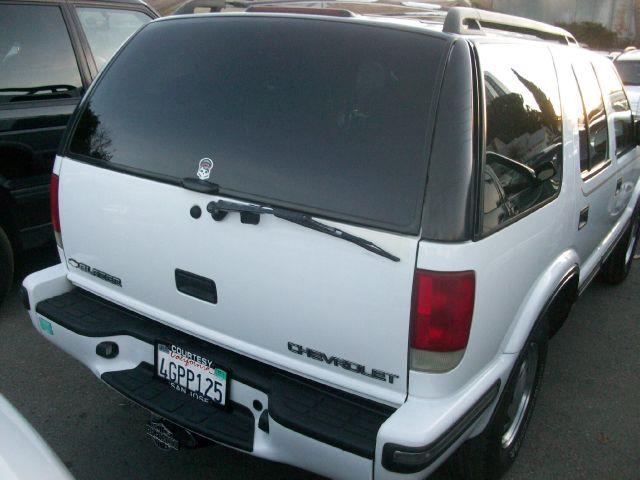 http://cimages3.carsforsale.com/369015/1912A124-B16B-4ED6-A380-B355AF7C2AC3_4.jpg?dt=011020121222