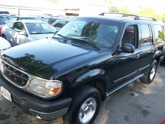 2000 FORD EXPLORER XLT black 0 miles VIN 1FMDU73E2YZC58562 