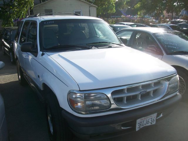 1996 FORD EXPLORER LIMITED white 4 door 4 wheel drive automatic transmission alloy wheels lugg