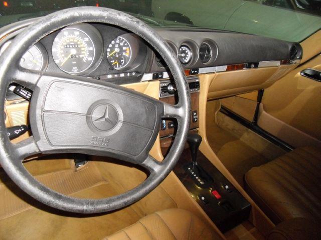 http://cimages3.carsforsale.com/369015/68B4646B-372B-4C63-ACDC-112B19183F0A_6.jpg?dt=101720121326