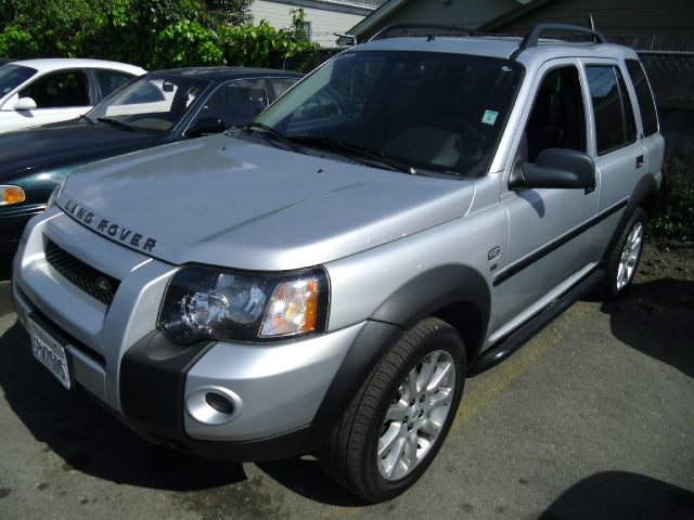 2005 LAND ROVER FREELANDER SE silver 4wdawdabs brakesair conditioningalloy wheelsamfm radio