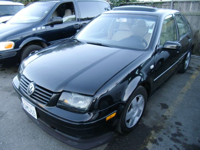 http://cimages3.carsforsale.com/369015/8C4114CB-D397-4349-8A3D-7838A2A9676C_3.jpg?dt=031420131249