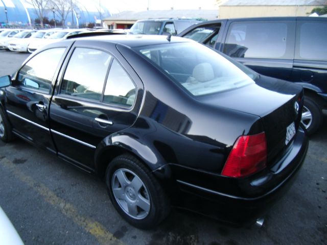 http://cimages3.carsforsale.com/369015/8C4114CB-D397-4349-8A3D-7838A2A9676C_5.jpg?dt=031420131249