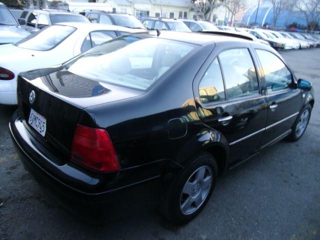 http://cimages3.carsforsale.com/369015/8C4114CB-D397-4349-8A3D-7838A2A9676C_6.jpg?dt=031420131249