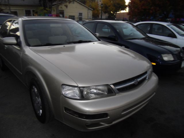 1999 NISSAN MAXIMA GXE gold 0 miles VIN JN1CA21DXXM414531 