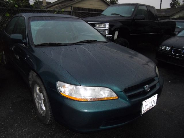 1998 HONDA ACCORD EX SEDAN green 0 miles VIN 1hgcg6678wa219888 