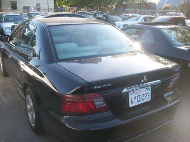 http://cimages3.carsforsale.com/369015/AC4C188E-9D29-4347-9CAE-2B02EF083490_6.jpg?dt=072920121710