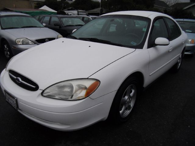 2002 FORD TAURUS SES white 92485 miles VIN 1fafp55u72a190588 