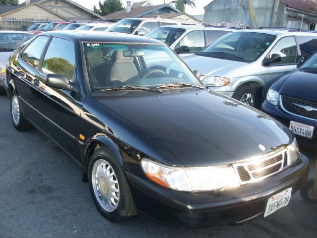 1997 SAAB 900 S, black, 2 door, ...