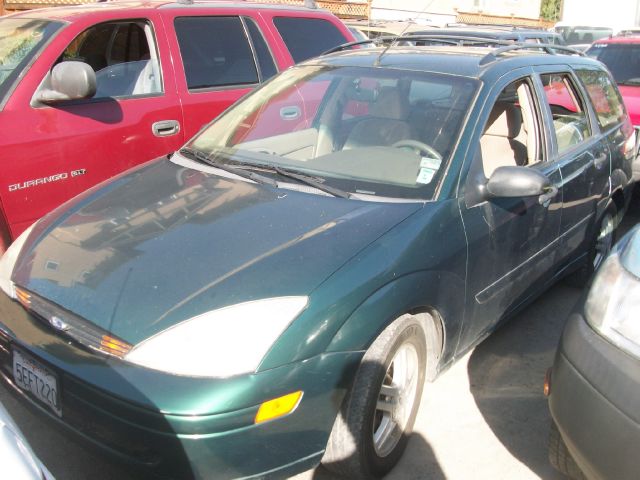 2000 FORD FOCUS SE green 4 door automatic transmission front wheel drive alloy wheels luggage 