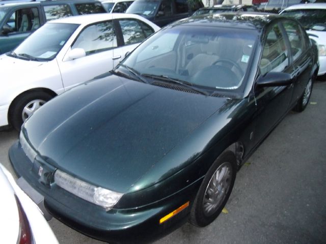 1998 SATURN S SERIES SL2 green 125000 miles VIN 1G8ZK5272WZ209523 