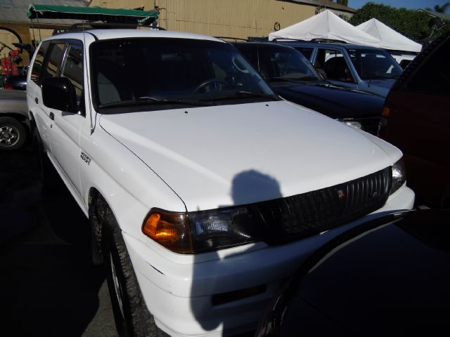 1998 MITSUBISHI MONTERO SPORT LS white 2 wheel drive luggage rack air conditioning cruise contr