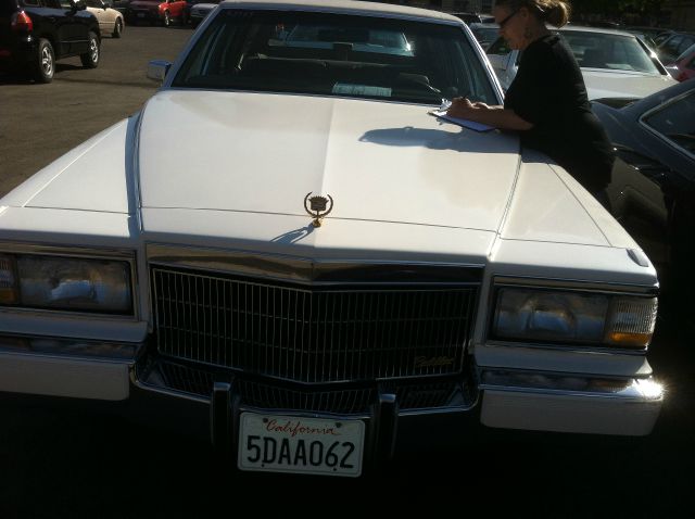 1990 CADILLAC BROUGHAM white abs brakesair conditioninganti-brake system 4-wheel absbody style