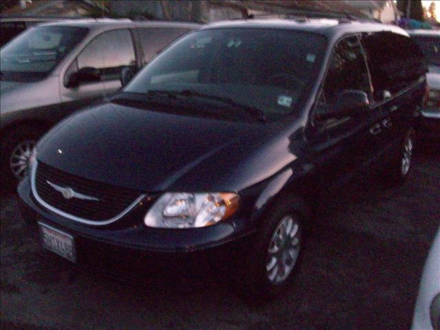 2003 Chrysler Town and Country for sale