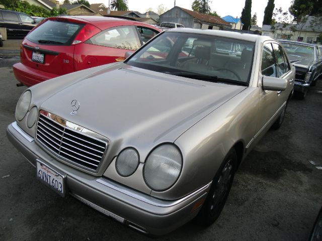 1996 MERCEDES-BENZ E-CLASS E320 gold abs brakesair conditioningalloy wheelsanti-brake system 4