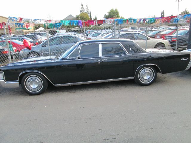 1967 LINCOLN CONTINENTAL unspecified super clean everything works fully documented car  hard to