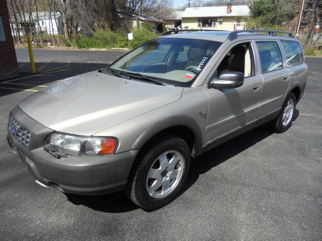 2002 Volvo V70 XC for sale