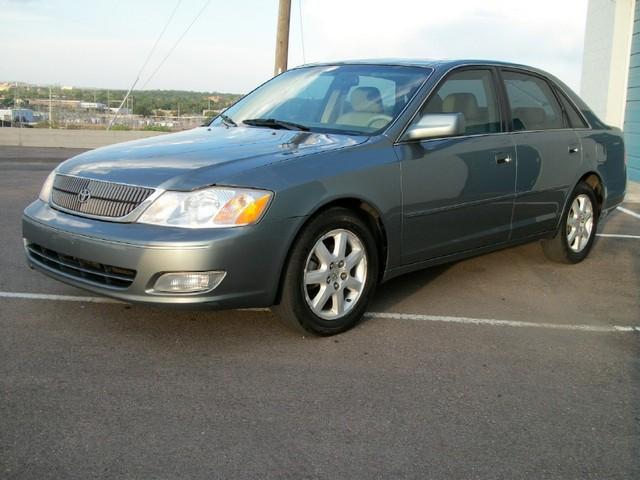 2000 Toyota Avalon for sale