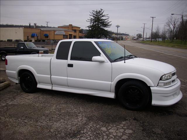 2000 Chevrolet S10 for sale