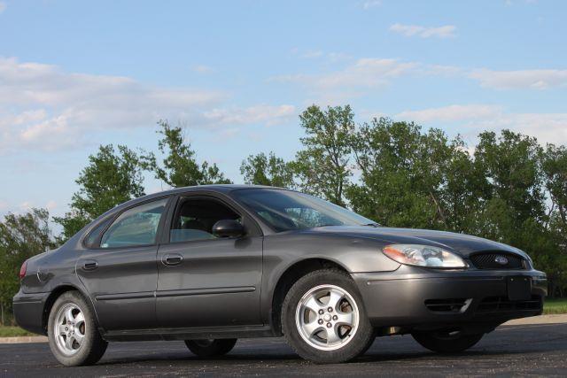 2005 Ford Taurus for sale
