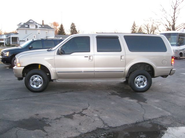 2004 Ford Excursion