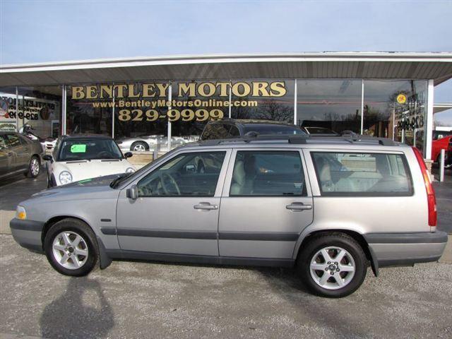 1998 Volvo V70 for sale