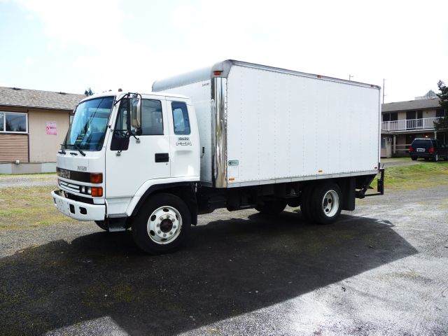 1992 Isuzu 16'  FSR for sale