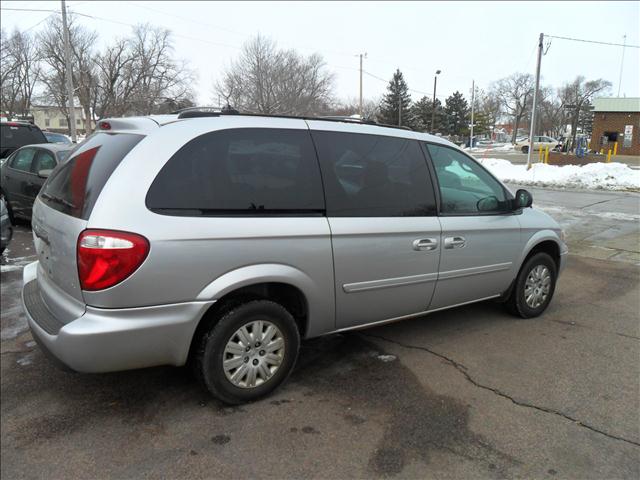 2005 Chrysler Town and Country for sale