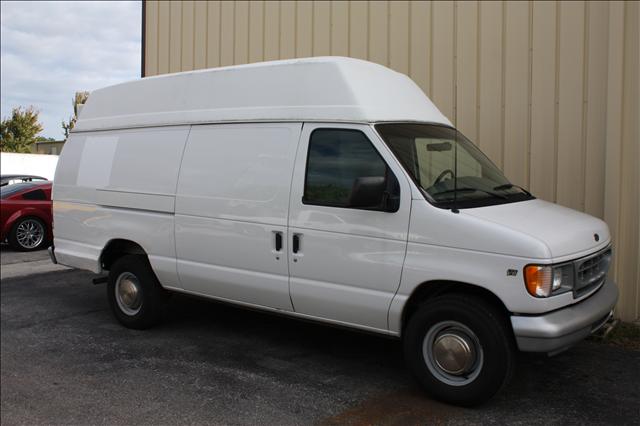 2000 Ford E250 for sale