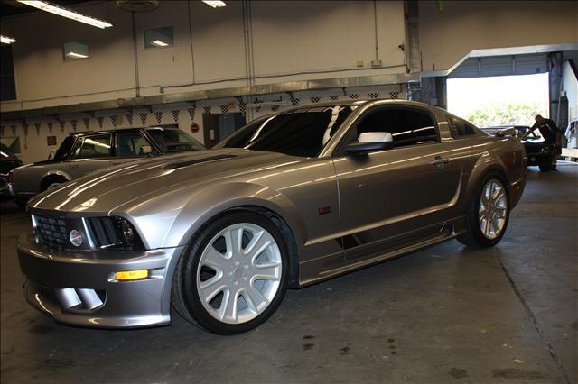 2005 Ford Mustang