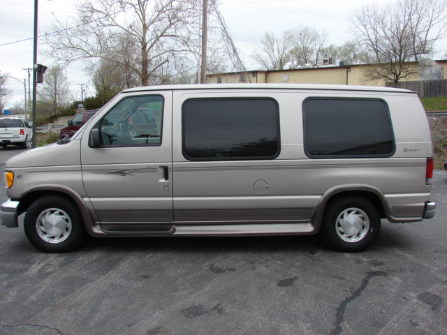 2002 Ford Econoline