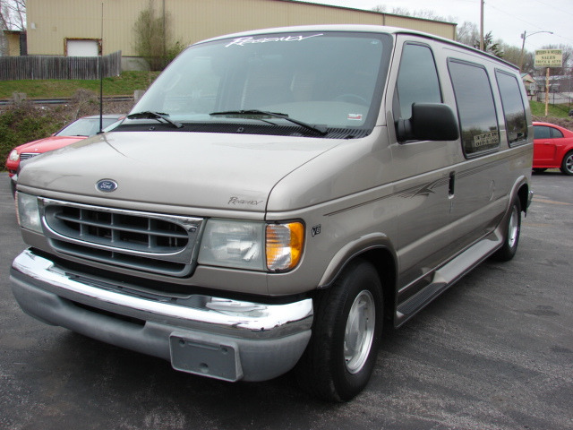 2002 Ford Econoline