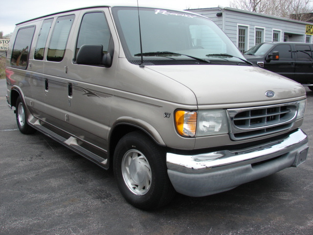 2002 Ford Econoline