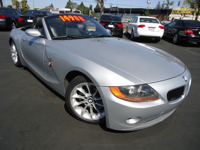 2003 BMW Z4 25I silver abs brakesair conditioningalloy wheelsamfm radioanti-brake system 4-