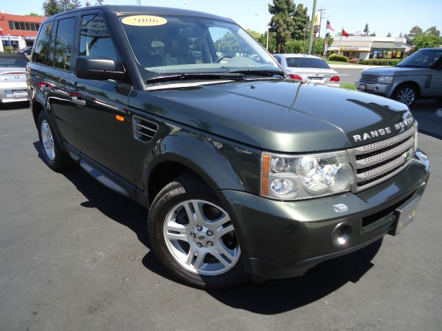 2006 LAND ROVER RANGE ROVER SPORT HSE tonga green super clean vehiclewith a well detailed clean 