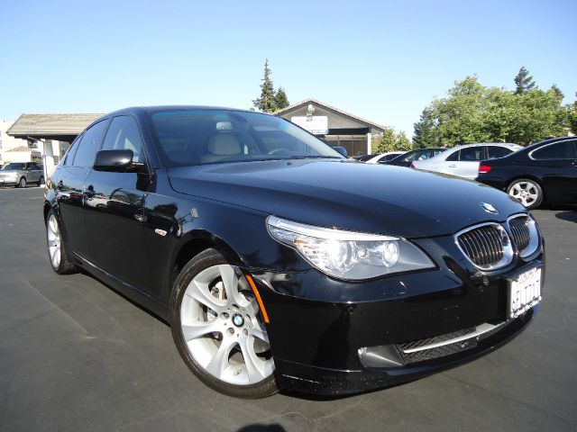 2008 BMW 5 SERIES 535I black super cleanwith all the options and a clean carfaxprem packagespo