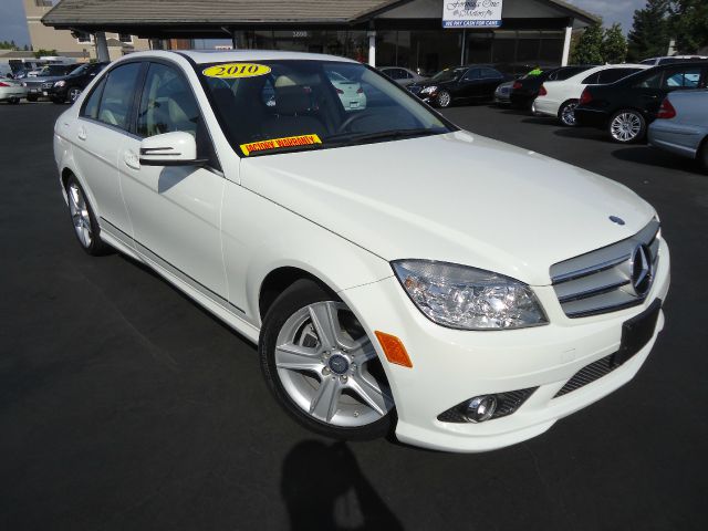 2010 MERCEDES-BENZ C-CLASS C300 LUXURY SEDAN white clean carfax prm pkg 12 navigationone of the 